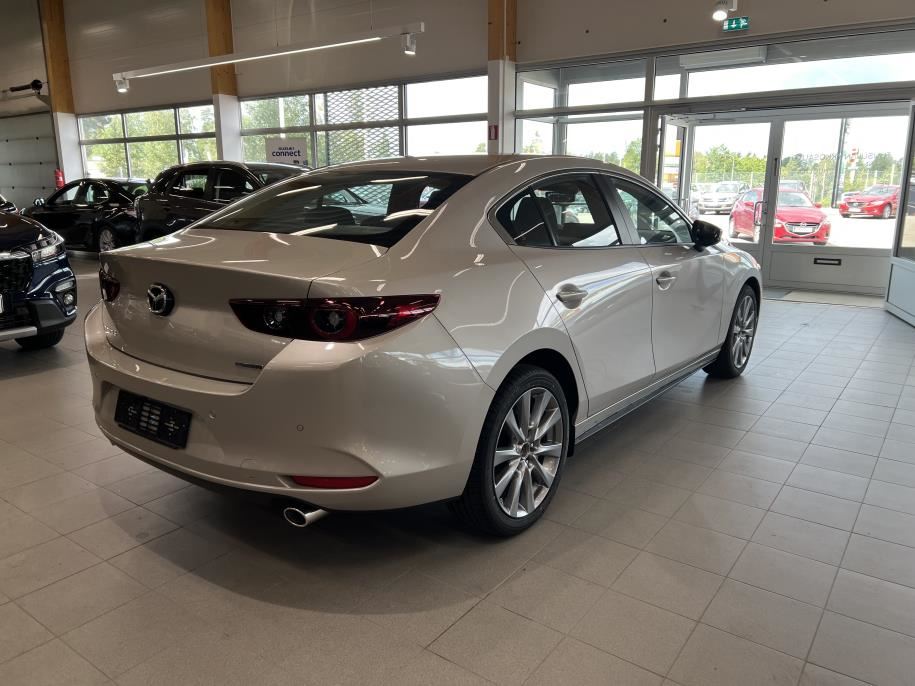 Sedan 2.5 M Hybrid e-Skyactiv G Centre-line AT 140hv Sis. met.väri, Talvirenkaat, Lämpöpaketti