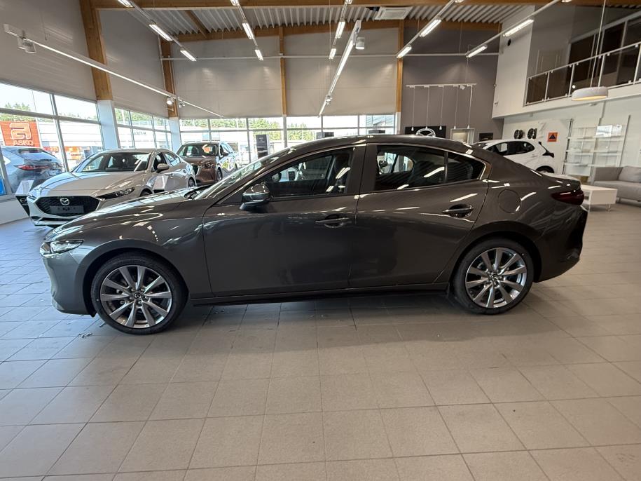 Sedan 2.5 M Hybrid e-Skyactiv G Centre-line AT 140hv Talvirenkaat / Met.väri / Lämpöpaketti