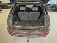 3,0 V6 TDI DPF 176 kW quattro tiptronic-autom. 7-ist. Start-Stop/ Sähkötoimiset istuimet/ Navi