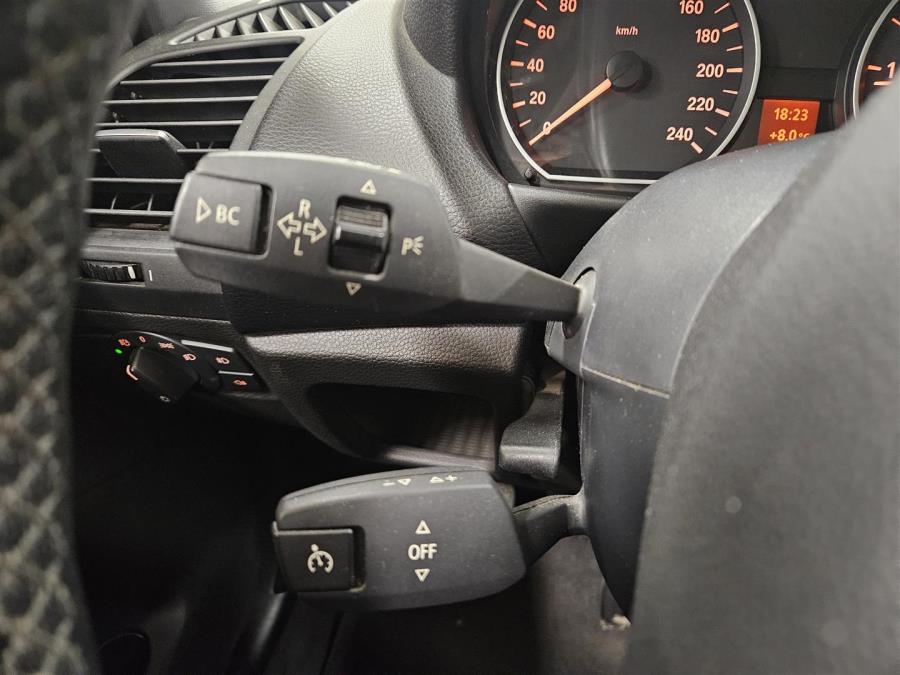 E87 Hatchback 5-ov Business/ Automaatti ilmastointi/ Suomi-auto/ Xenon valot/ Vakkari