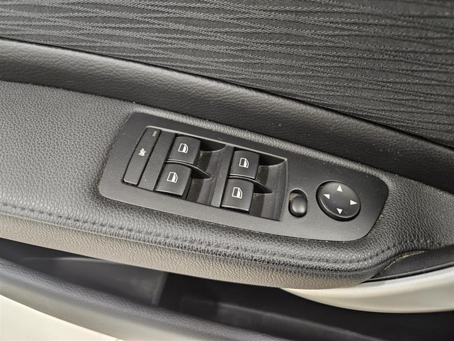 E87 Hatchback 5-ov Business/ Automaatti ilmastointi/ Suomi-auto/ Xenon valot/ Vakkari