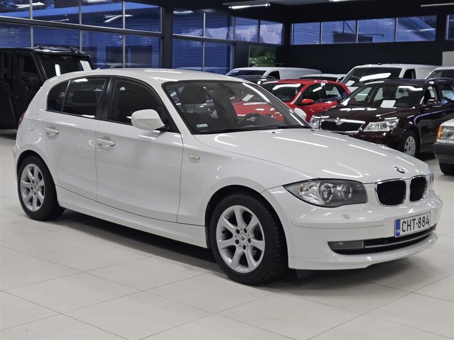 E87 Hatchback 5-ov Business/ Automaatti ilmastointi/ Suomi-auto/ Xenon valot/ Vakkari