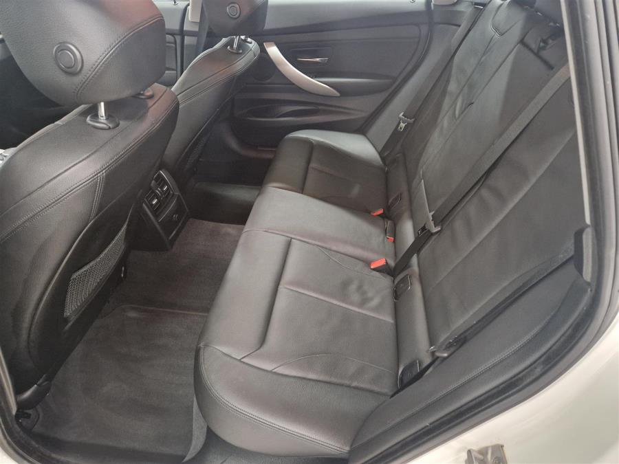 F34 Gran Turismo 320i A xDrive Business Exclusive / Suomi-auto / Navi / Peruutuskamera + tutkat