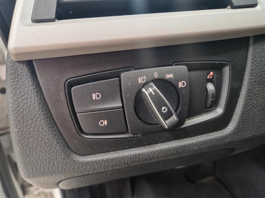 F34 Gran Turismo 320i A xDrive Business Exclusive / Suomi-auto / Navi / Peruutuskamera + tutkat