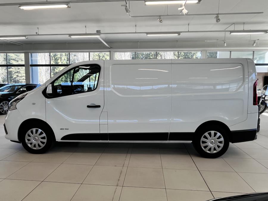 Van 2,0 dCi 145 A/T L2H1 1.2t FWD Working Star Blind FD Blind SSD /1 omistaja/Vetokoukku/ Webasto