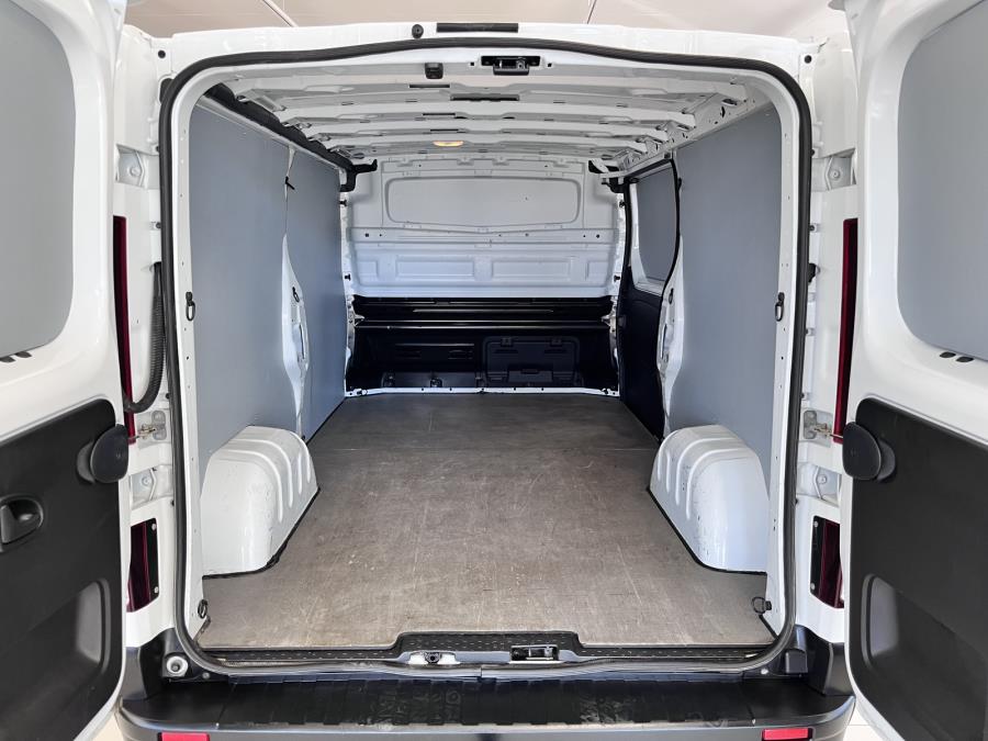 Van 2,0 dCi 145 A/T L2H1 1.2t FWD Working Star Blind FD Blind SSD /1 omistaja/Vetokoukku/ Webasto