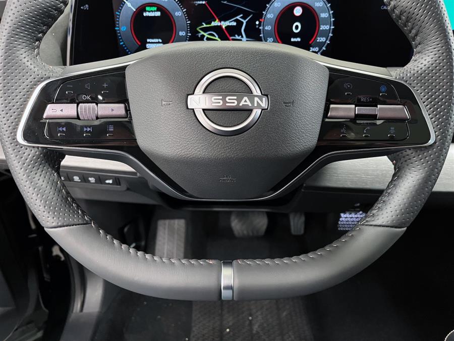 87 kWh Advance 4WD 302 hv / Korko 2.99 % / Lämm. ratti ja tuulilasi / Takaluukku sähköllä / 360 kame