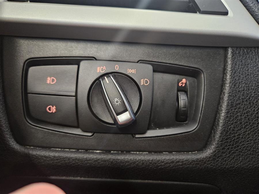 F30 Sedan 318i A Business Exclusive/ Suomiauto/ Defa lämpöpaketti/Bi-LED ajovalot/ Tutkat/ Alv