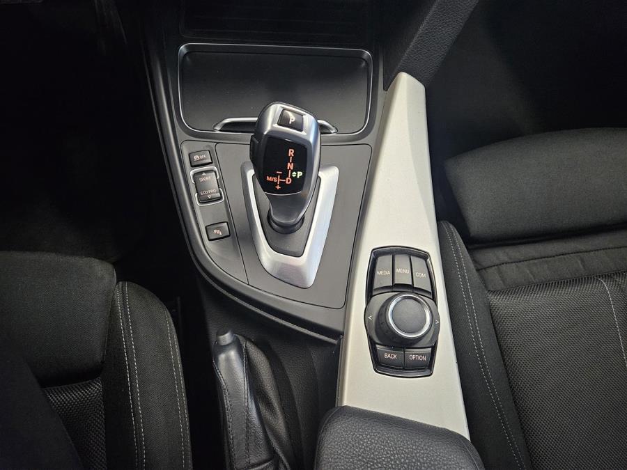 F30 Sedan 318i A Business Exclusive/ Suomiauto/ Defa lämpöpaketti/Bi-LED ajovalot/ Tutkat/ Alv