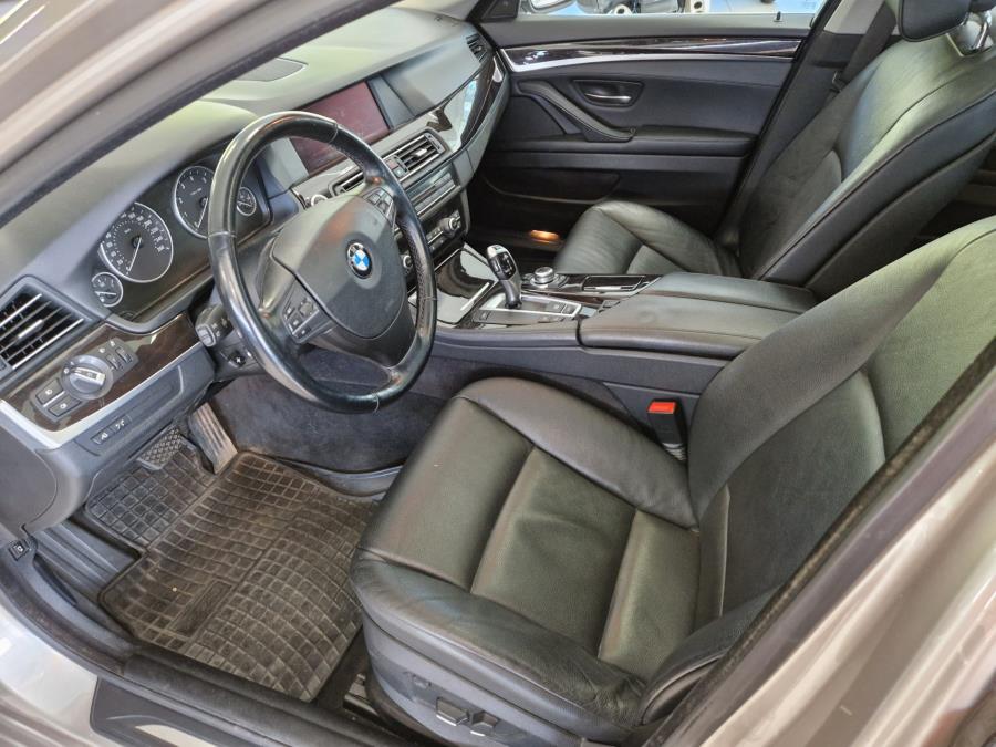 TwinPower Turbo A xDrive F10 4-ov / Navi / Automaatti pitkät / Peruutuskamera ja tutkat /Kattoluukku