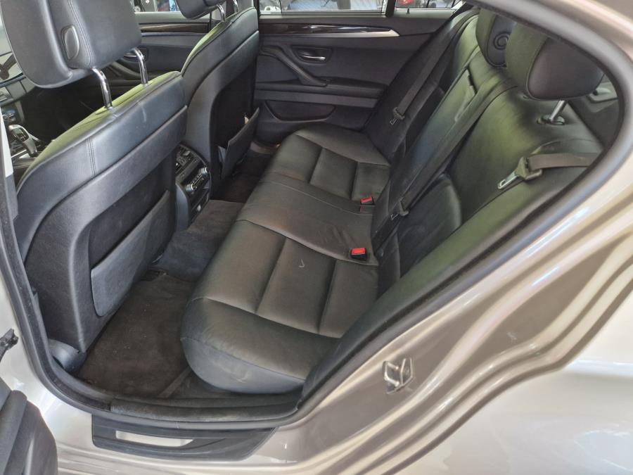 TwinPower Turbo A xDrive F10 4-ov / Navi / Automaatti pitkät / Peruutuskamera ja tutkat /Kattoluukku
