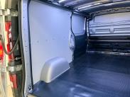 Van 2.0 dCi 150 hv man. L2H1 N-Connecta / Korko 0 % / 2 x sivuovi / Webasto kauko-ohj / Vanerointi