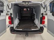 Van L Comfort 145 D Turbo S/S / Alv / 1-om / Suomi-auto / Webasto / Koukku / Vakkari / Sadetunnistin