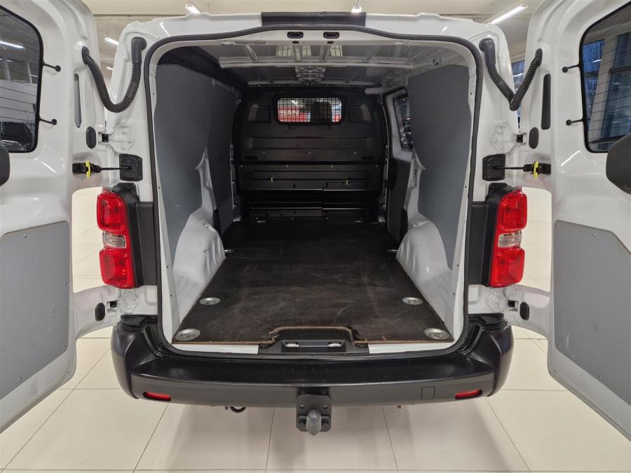 Van L Comfort 145 D Turbo S/S / Alv / 1-om / Suomi-auto / Webasto / Koukku / Vakkari / Sadetunnistin