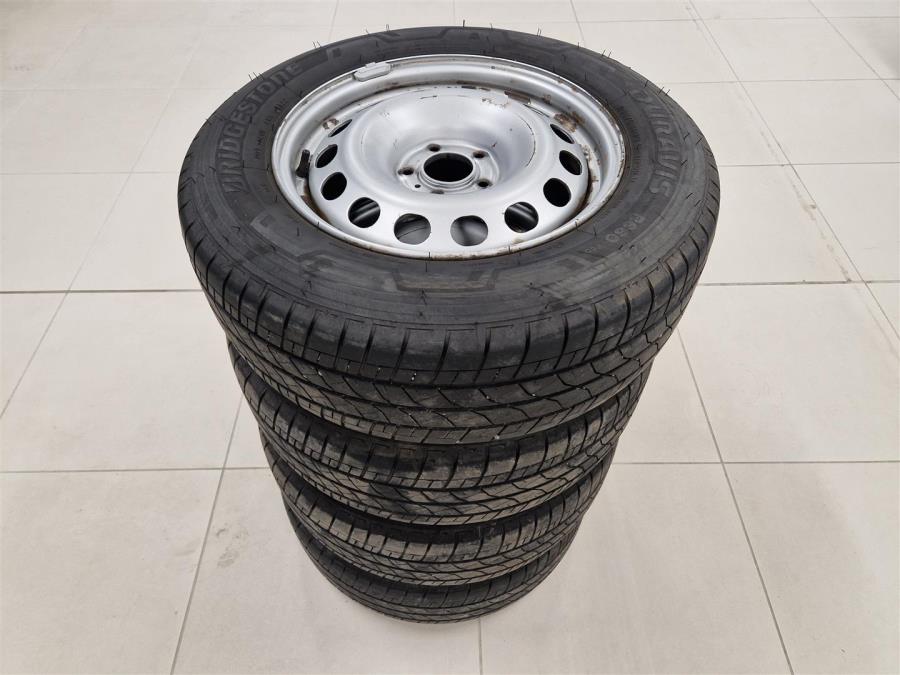 Van L Comfort 145 D Turbo S/S / Alv / 1-om / Suomi-auto / Webasto / Koukku / Vakkari / Sadetunnistin