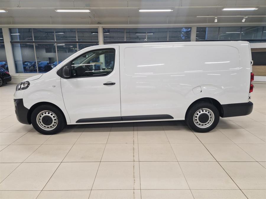 Van L Comfort 145 D Turbo S/S / Alv / 1-om / Suomi-auto / Webasto / Koukku / Vakkari / Sadetunnistin