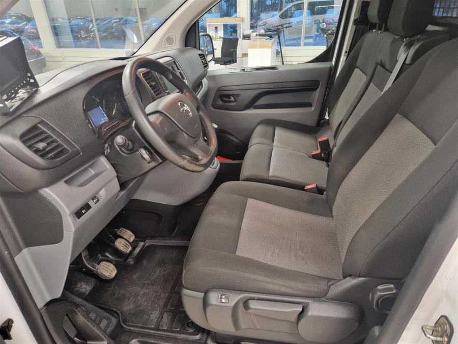 Van L Comfort 145 D Turbo S/S / Alv / 1-om / Suomi-auto / Webasto / Koukku / Vakkari / Sadetunnistin
