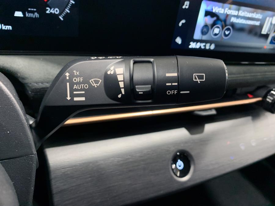 87 kWh Advance 238 hv / Korko 2.99 % / Lämm. ratti ja tuulilasi / Takaluukku sähköllä / 360 kamera