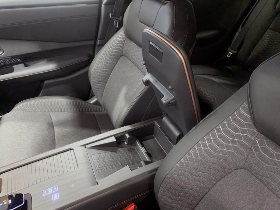 87 kWh Advance 238 hv / Korko 2.99 % / Lämm. ratti ja tuulilasi / Takaluukku sähköllä / 360 kamera