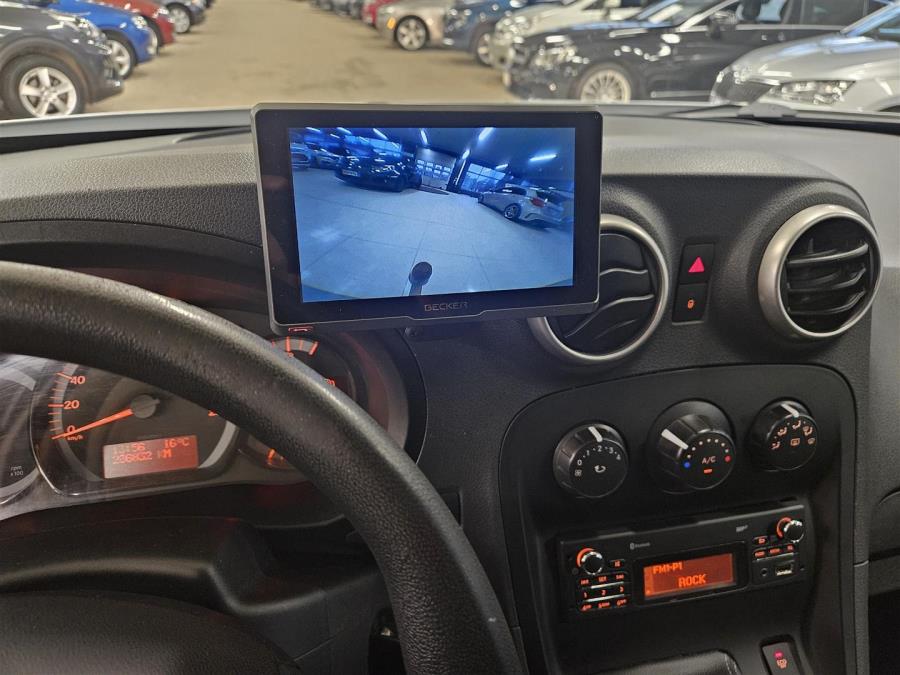 109CDI K pitkä A3/ 3 paik./ ALV/ Webasto/ Koukku/ Ilmastointi/ Cruise/ Suomiauto/ Peruutuskamera