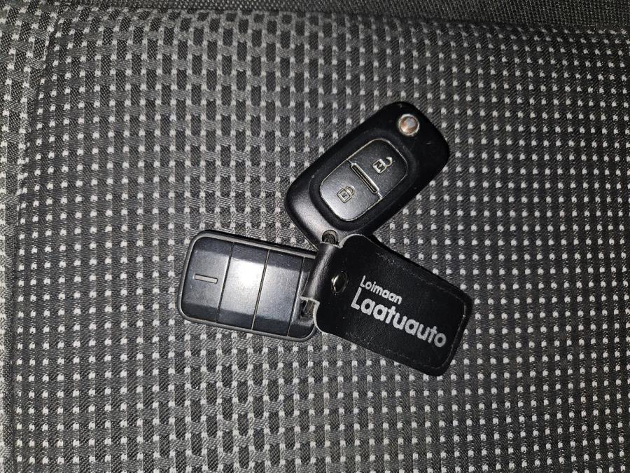 109CDI K pitkä A3/ 3 paik./ ALV/ Webasto/ Koukku/ Ilmastointi/ Cruise/ Suomiauto/ Peruutuskamera