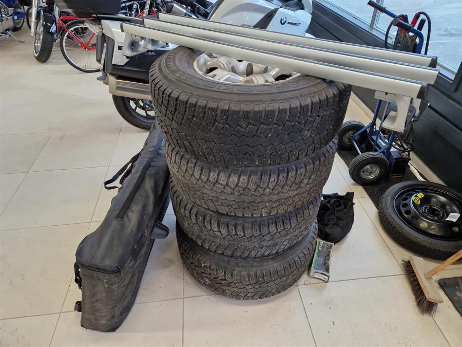 1500 Dorado 5,3 V8 4x4 Aut / Vakionopeudensäädin / Automaatti ilmastointi / Koukku / Nahkaverhoilu /