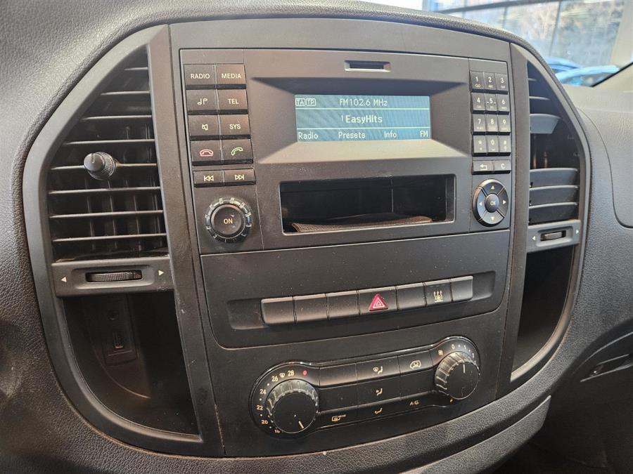 109CDI-3,05/32K keskipitkä A2 ONE/ ALV/ Webasto/ Ilmastointi/ Koukku/ Pariovet