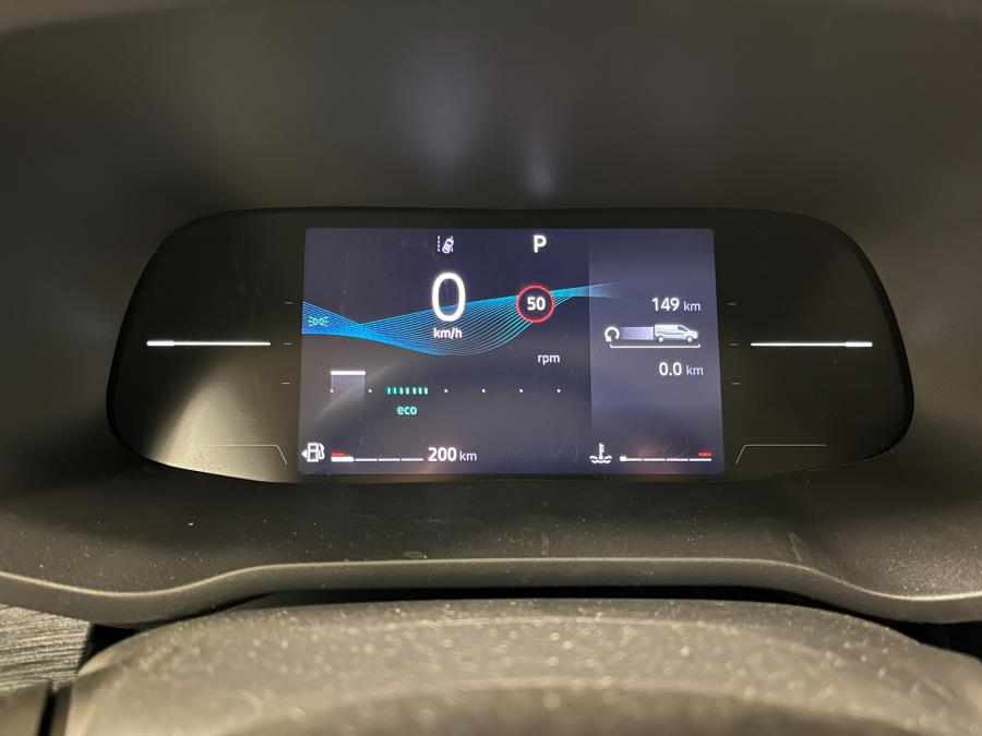 Van 2.0 dCi 170 hv aut. L2H1 Tekna / 2 x sivuovi / Webasto / Korko 0% / Navi / Kamera / Avaimeton