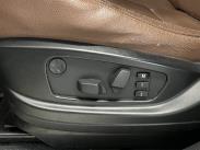 3.0d Aut E70 SAV 4x4 / Kattoikkuna / Vakionopeudensäädin / Sadetunnistin / Sähköpenkit / Nahat