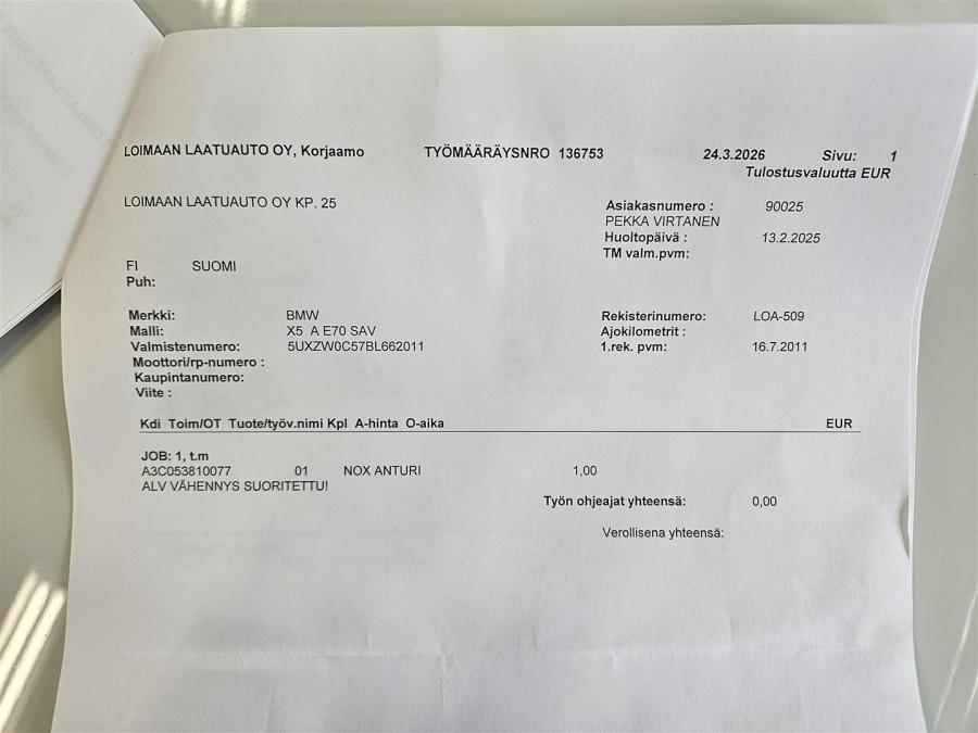 3.0d Aut E70 SAV 4x4 / Kattoikkuna / Vakionopeudensäädin / Sadetunnistin / Sähköpenkit / Nahat