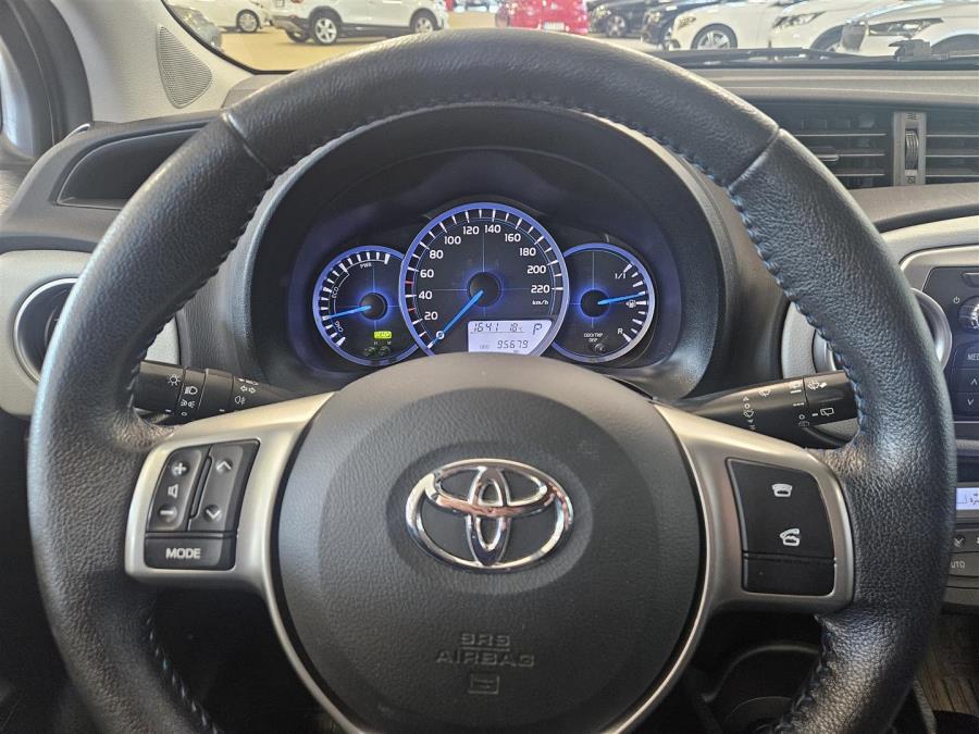 1,5 Hybrid Active 5ov/ Peruutuskamera/ Automaatti ilmastointi/ Bluetooth