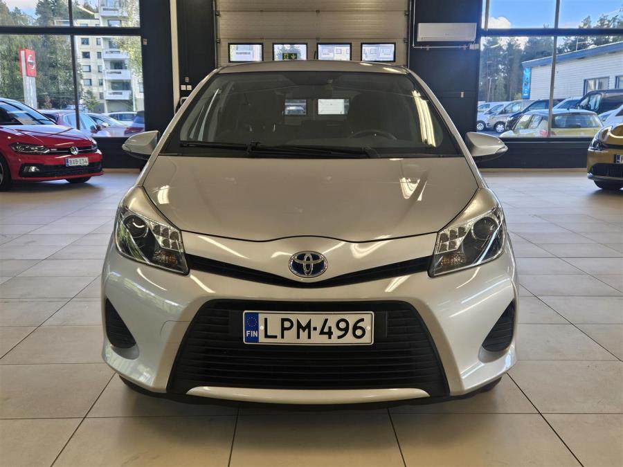 1,5 Hybrid Active 5ov/ Peruutuskamera/ Automaatti ilmastointi/ Bluetooth