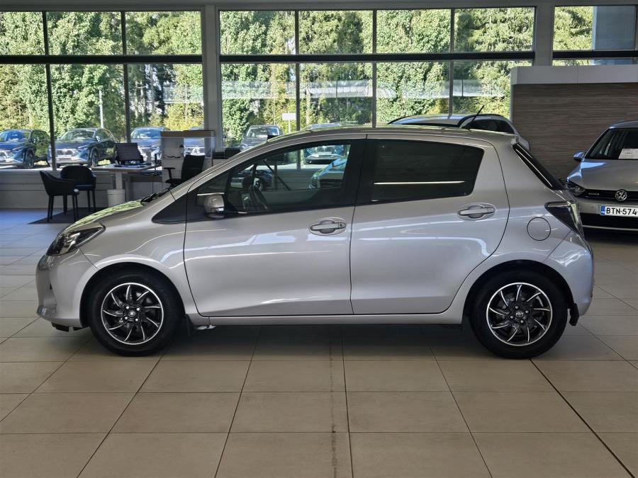 1,5 Hybrid Active 5ov/ Peruutuskamera/ Automaatti ilmastointi/ Bluetooth
