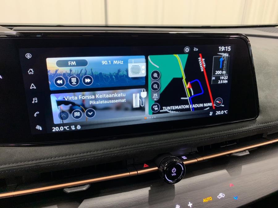 87 kWh Evolve 4WD 302 hv / Korko 0 % / Matrix-LED / Lasikatto / Ilmast. muistipenkit / BOSE audio