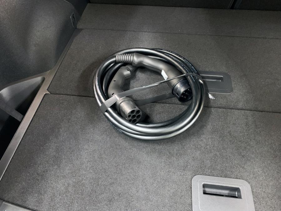 87 kWh Evolve 4WD 302 hv / Korko 0 % / Matrix-LED / Lasikatto / Ilmast. muistipenkit / BOSE audio