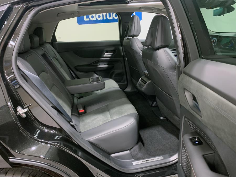 87 kWh Evolve 4WD 302 hv / Korko 0 % / Matrix-LED / Lasikatto / Ilmast. muistipenkit / BOSE audio