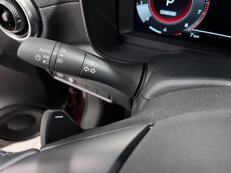 DIG-T 114 hv aut. N-Connecta / Lämm. ratti ja tuulilasi / Peruutuskamera / Tutkat / LED-ajovalot