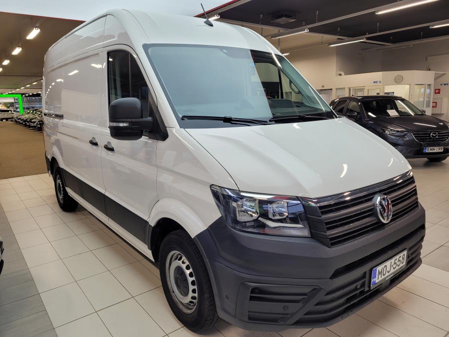 35 umpipakettiauto 2,0 TDI 103 kW, 3640/ Peruutuskamera/ Seinien ja lattian vanerointi