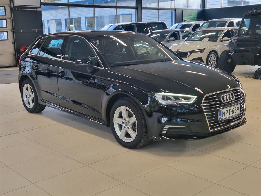 Sportback Business 40 TFSI e 150kW S tronic / Adaptiivinen vakkari / Älyavain / Automaatti pitkät