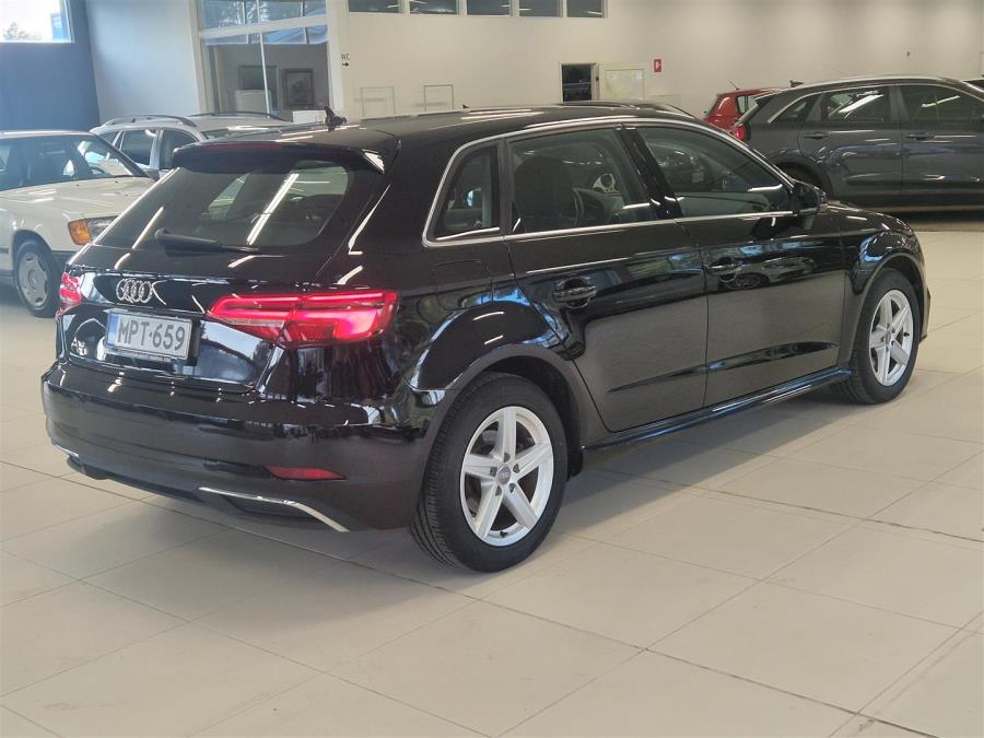 Sportback Business 40 TFSI e 150kW S tronic / Adaptiivinen vakkari / Älyavain / Automaatti pitkät