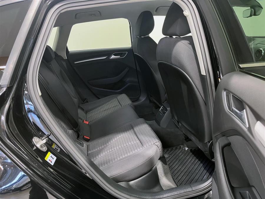 Sportback 1,4 TFSI e-tron S tronic / Ladattava hybridi / Jakohihna vaihdettu / LED-valot / Defa-pkt