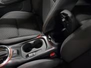 DIG-T 114 hv aut. N-Connecta / Korko 0.99 % / Läm. ratti ja tuulilasi / LED-valot / Kamera