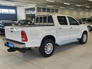 Double Cab 3,0 D-4D 4WD 171 SR Aut./ ALV/ Vetokoukku/ Vakionopeussäädin/ Automaatti ilmastointi
