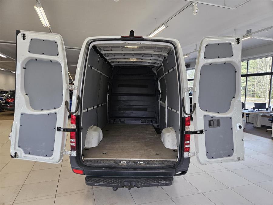 316CDI RWD-3,5T keskipitkä A2 A / ALV/ Webasto/ Vetokoukku/ Ilmastointi/ Vakkari/ Vanerit