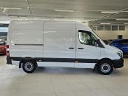 316CDI RWD-3,5T keskipitkä A2 A / ALV/ Webasto/ Vetokoukku/ Ilmastointi/ Vakkari/ Vanerit