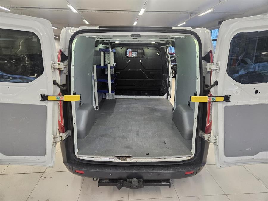 310 2,0TDCi 130 hv M6 Trend Van N1 L2H1 FWD/ Webasto/ Koukku/ Vakkari/ Suomiauto