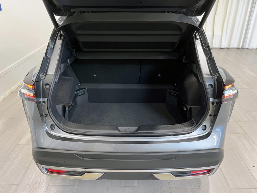 e-POWER 205 hv aut. N-Connecta / Korko 0 % / 360 kamera / Navigointi / Tutkat