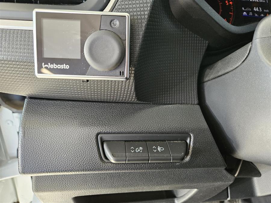 Van dCi150 MT6 L2 H1 N-Connecta Blind FD Blind SSD/ ALV/ Webasto/ Koukku/ Ilmastointi/ Kamera