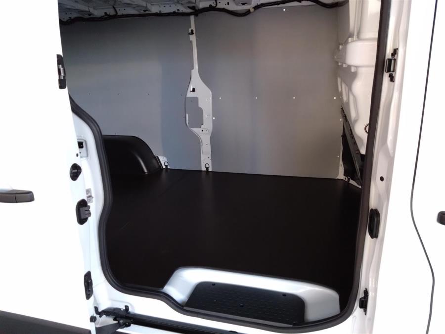 Van dCi 150 A/T L2 H1 N-Connecta / Vanerointi / Webasto kaukosäädöllä / Vetokoukku / Peruutuskamera