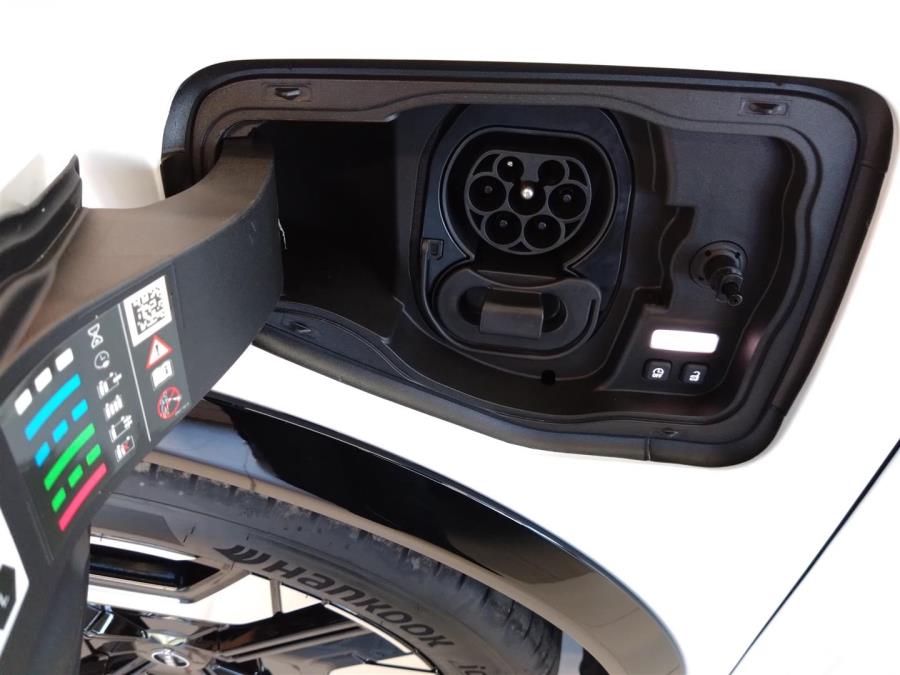 52kWh Evolve / Korko 1.99 % / Lämmitettävä ratti / LED-valot / Adaptiivinen vakkari / Akun lämmitys